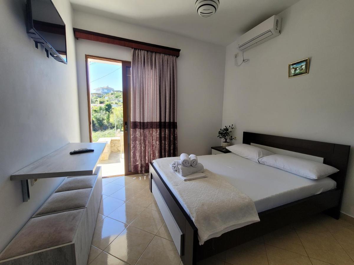 Guesthouse Redilka คซามิล ภายนอก รูปภาพ