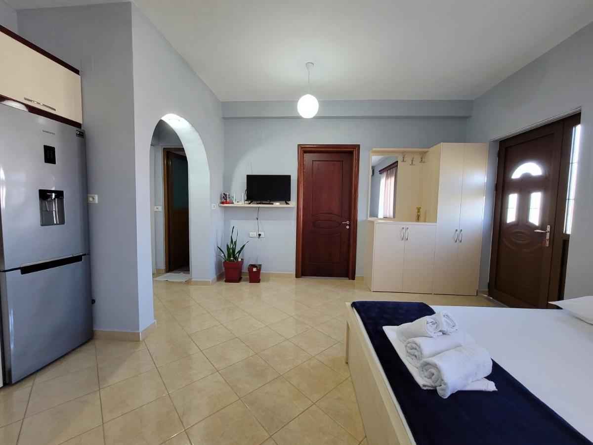 Guesthouse Redilka คซามิล ภายนอก รูปภาพ